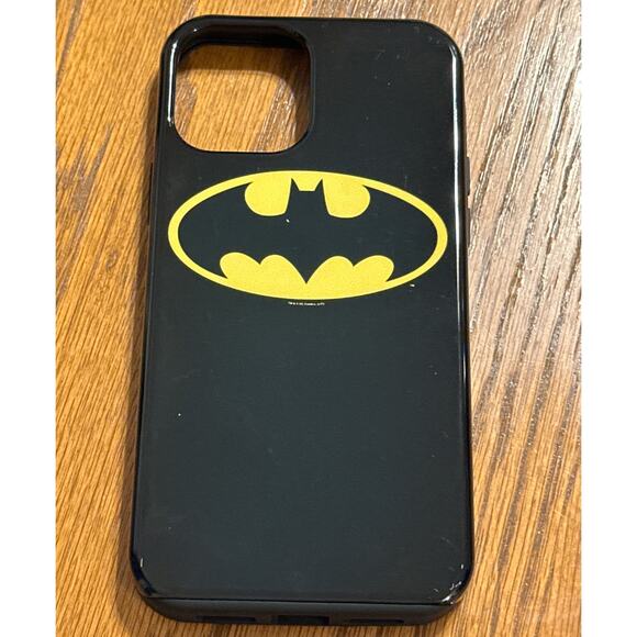 Batman iPhone 12/12 Pro Classic Logo Case - Picture 1 of 3